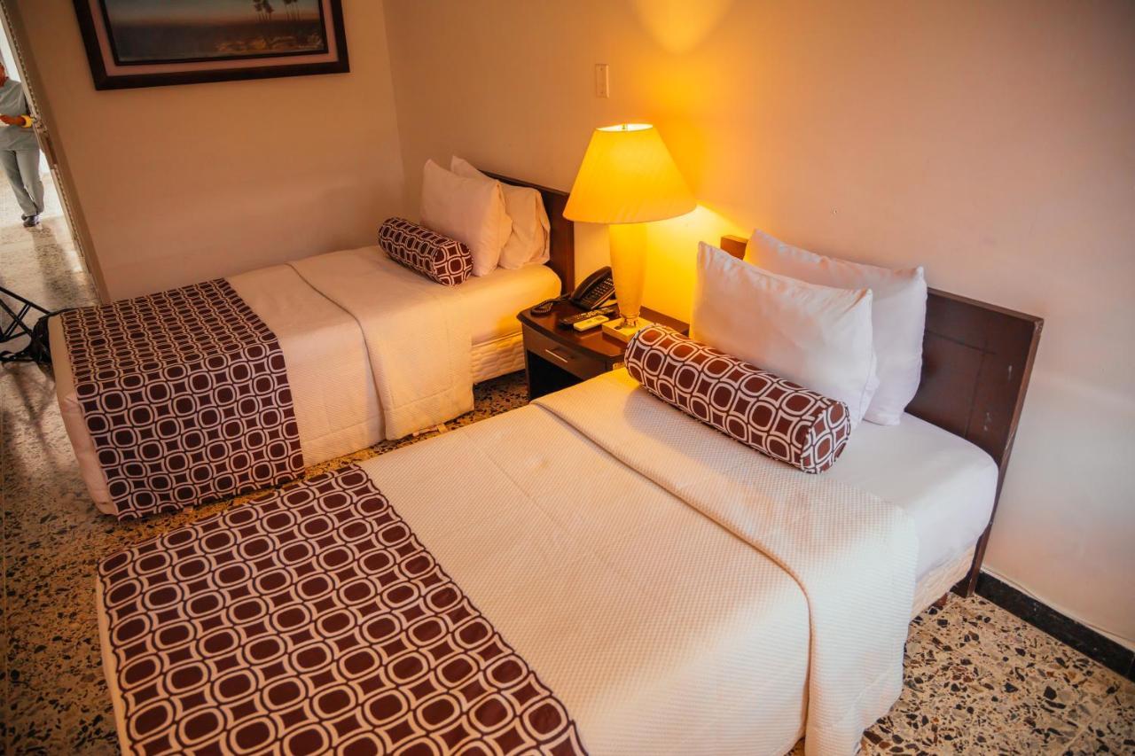 Hotel Tequendama Inn Estacion Buenaventura Dış mekan fotoğraf