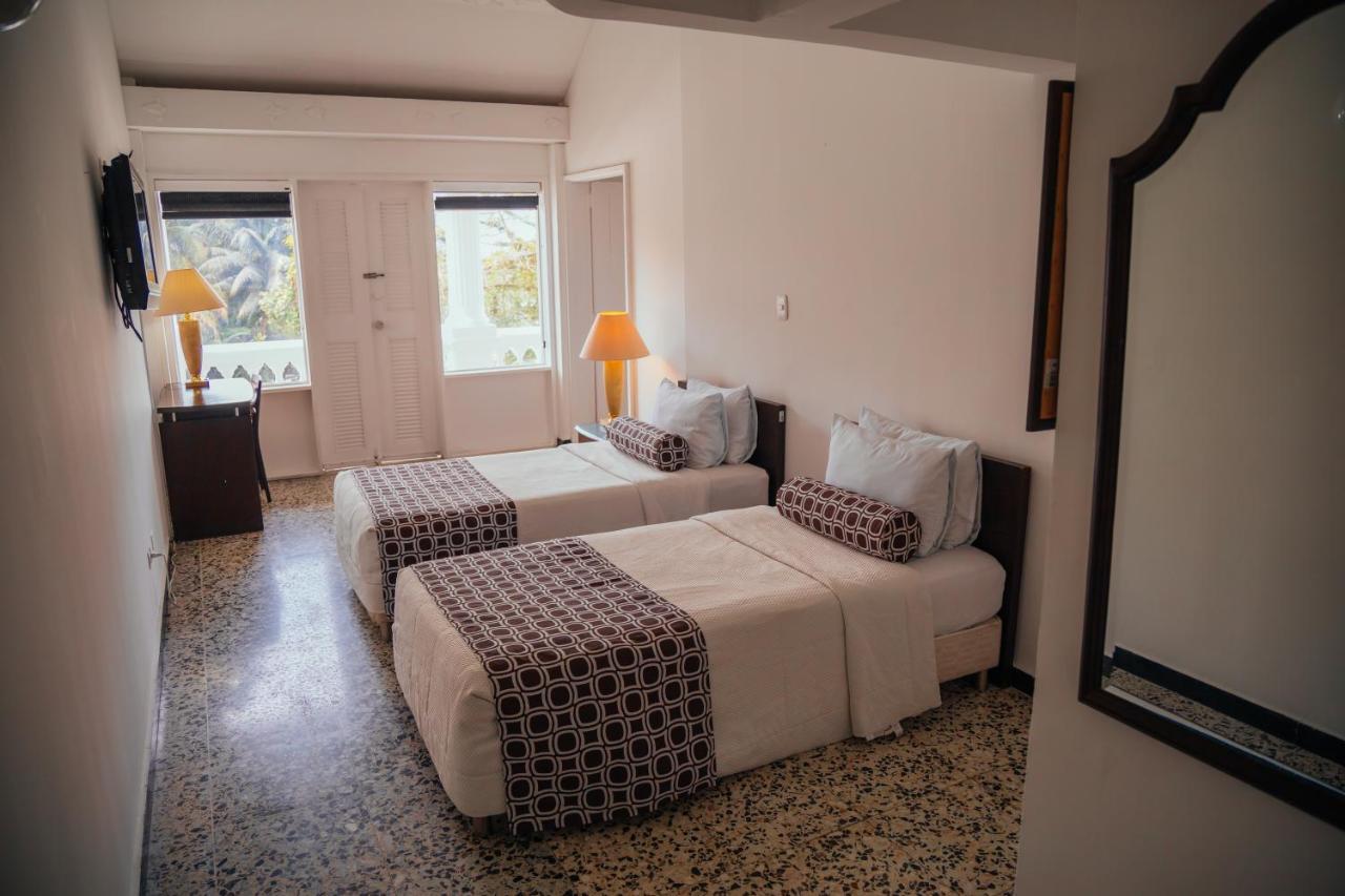 Hotel Tequendama Inn Estacion Buenaventura Dış mekan fotoğraf