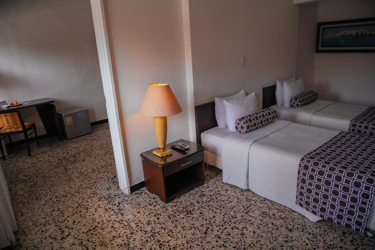 Hotel Tequendama Inn Estacion Buenaventura Dış mekan fotoğraf