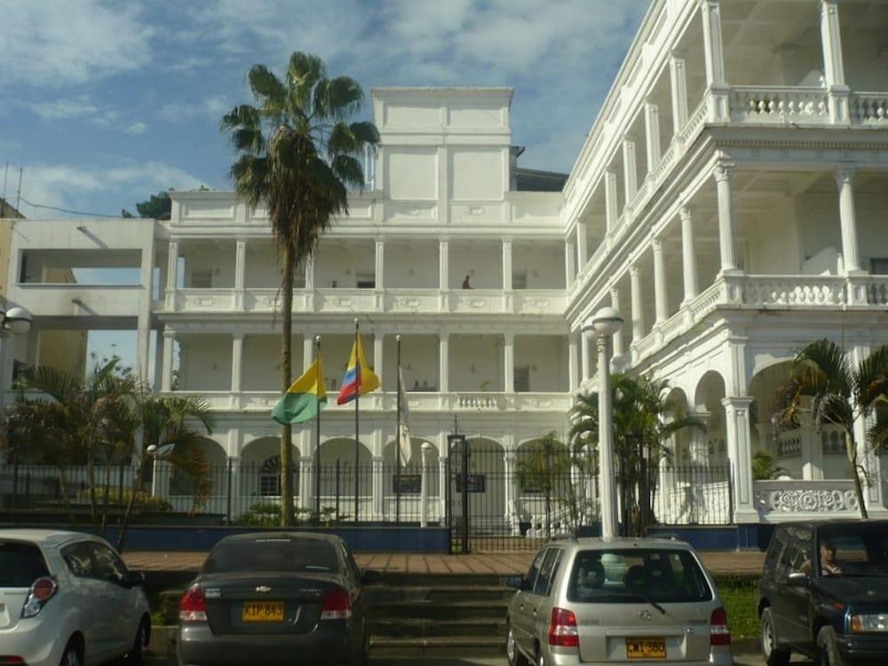 Hotel Tequendama Inn Estacion Buenaventura Dış mekan fotoğraf